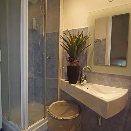 Lägenhet Dimora Qeeboo *